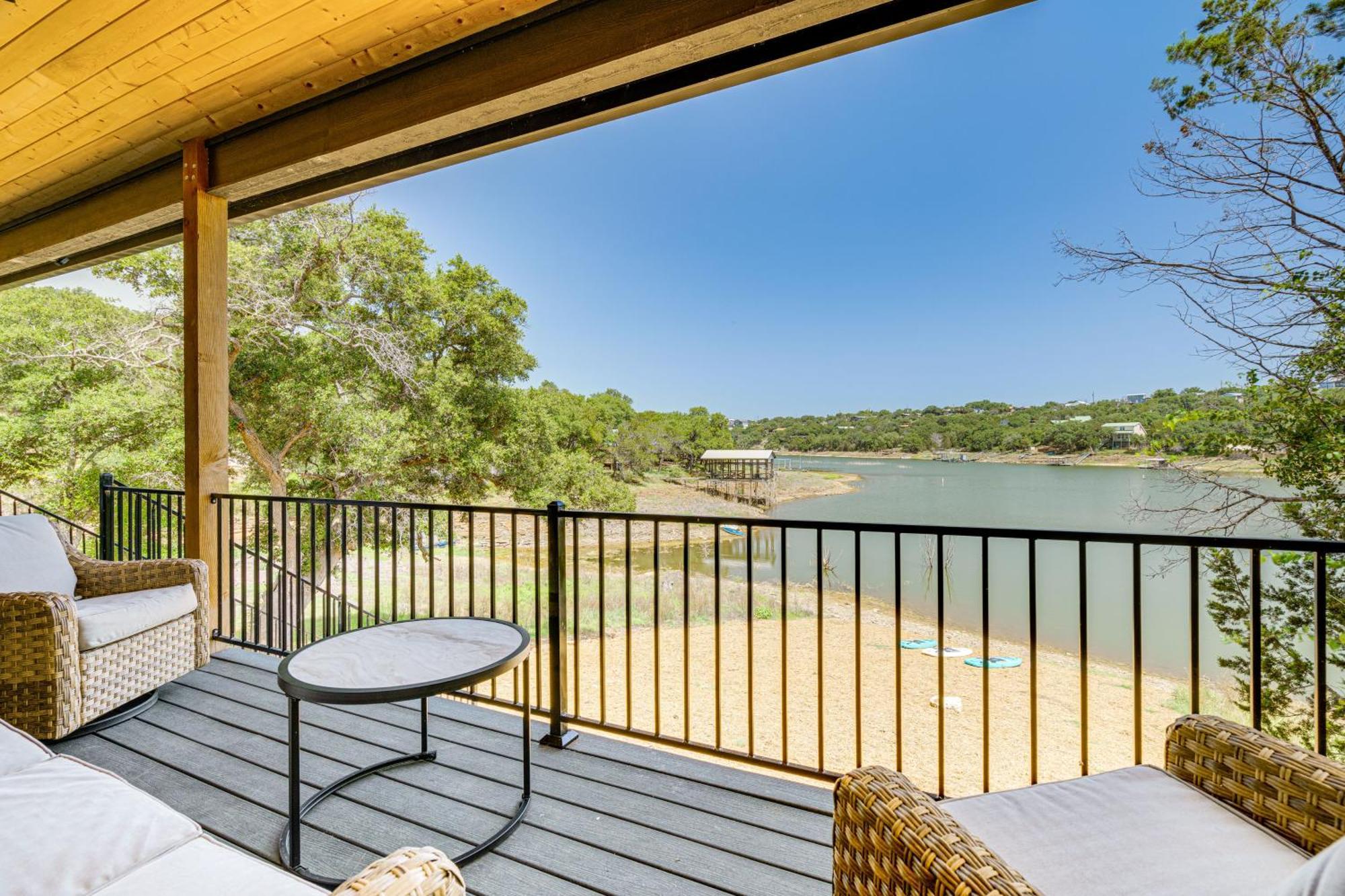 Chic Burnet Home On Lake Buchanan With 2 Fireplaces! Exterior photo